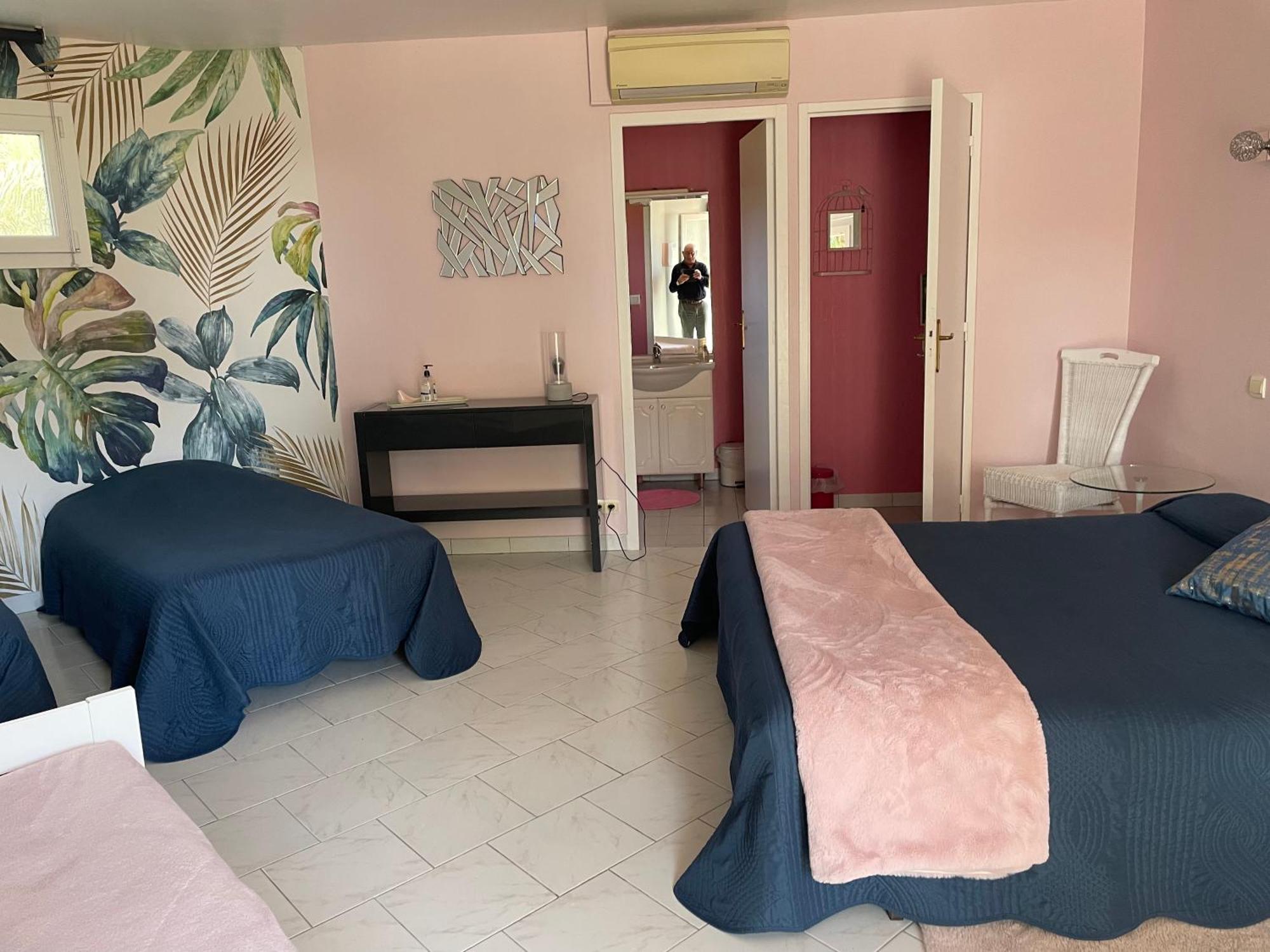 Bed and Breakfast Lagalerne Neuville-du-Poitou Esterno foto